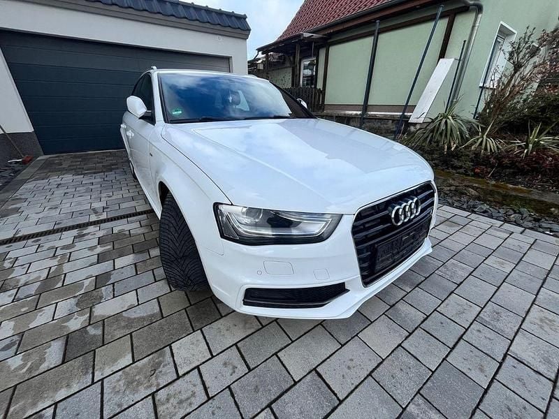 Gebraucht Audi A4 S-Line 190 PS (139 kW) 2015 Weiß Kombi