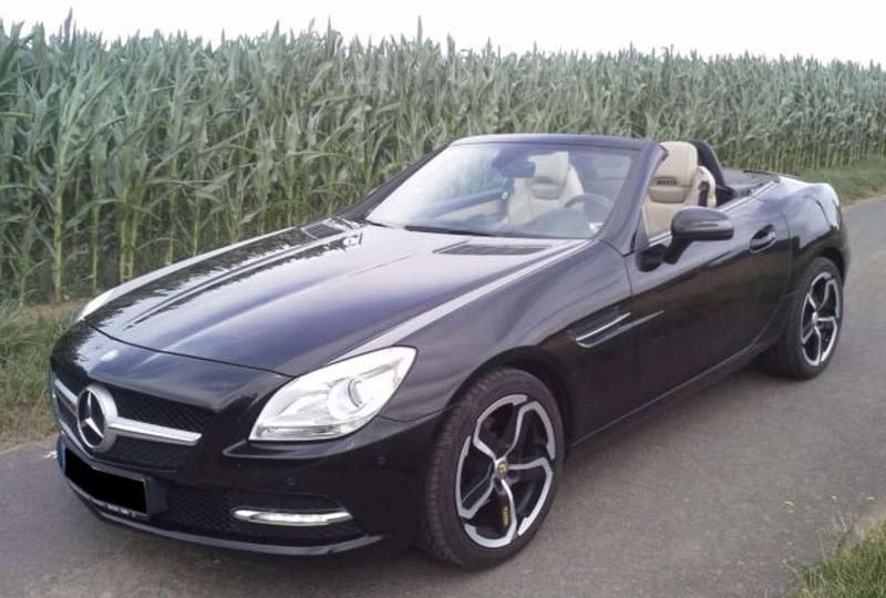 Schwarz Gebraucht 2012 Mercedes SLK200 Cabrio | 15.500 € (Fairer Preis) - Bild 1/4