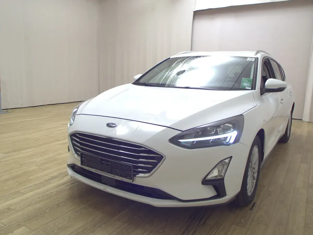 Używany Ford Focus Titanium 150 KM (110 kW) 2021 Biały Kombi