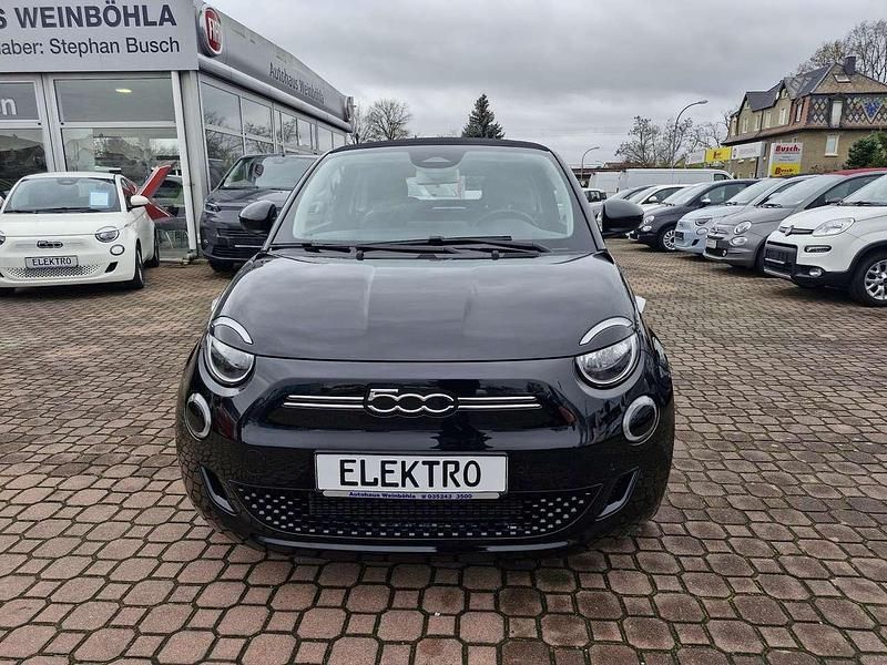 Gebraucht Fiat 500e Icon 86 kW (118 PS) 2021 Onyx schwarz Cabrio