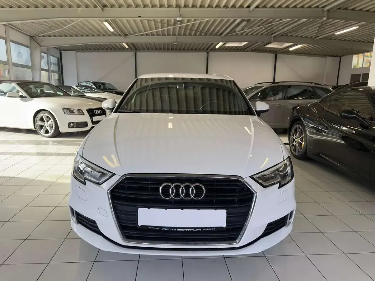 Gebraucht Audi A3 S-Line 110 PS (80 kW) 2018 Ibisweiß Limousine