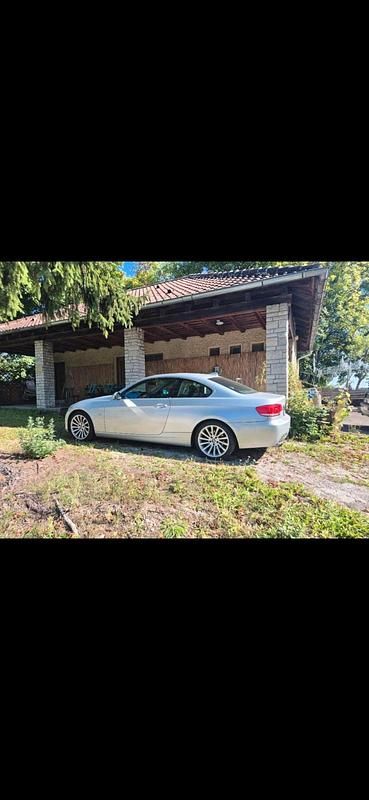 Gebraucht BMW 325 218 PS (160 kW) 2008 Silber Coupé