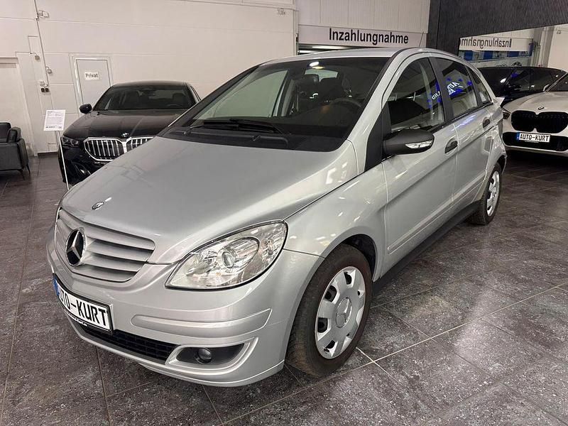 Gebraucht Mercedes B180 109 PS (80 kW) 2007 Silber Van / Kleinbus