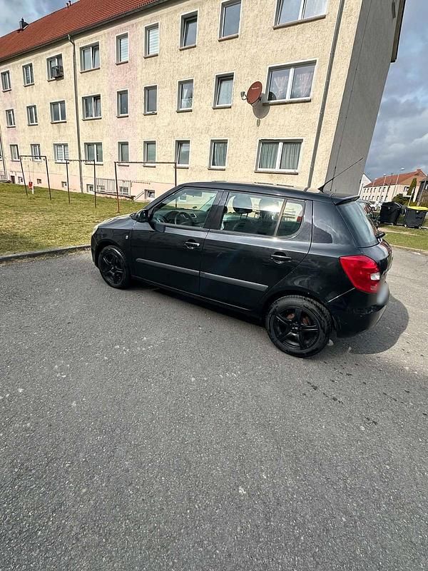Gebraucht Skoda Fabia 60 PS (44 kW) 2009 Schwarz Kleinwagen