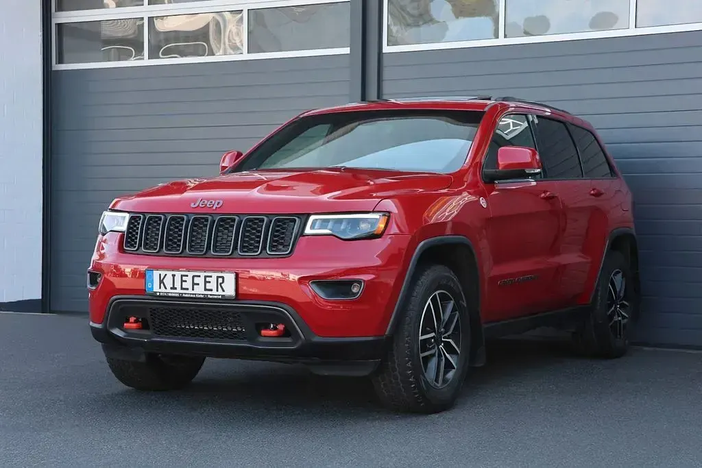 Gebraucht Jeep Grand Cherokee Trailhawk 290 PS (213 kW) 2021 Rot SUV