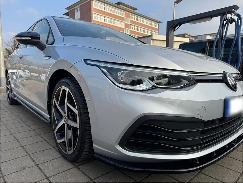 Gebraucht VW Golf VII Style 150 PS (110 kW) 2020 Silber Limousine