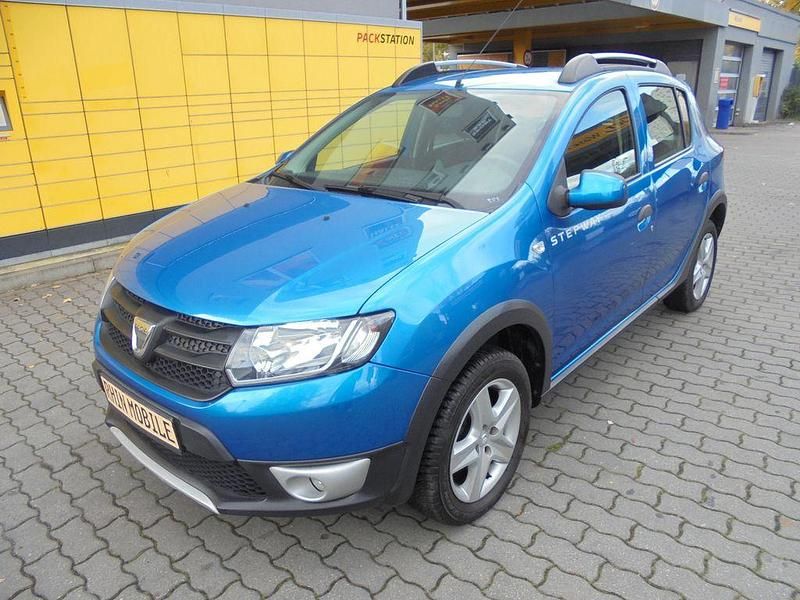 Gebraucht Dacia Sandero Prestige 90 PS (66 kW) 2014 Blau Limousine