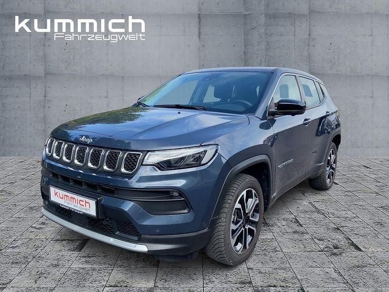 Blau Gebraucht 2024 Jeep Compass Altitude SUV | 33.990 € - Bild 1/4