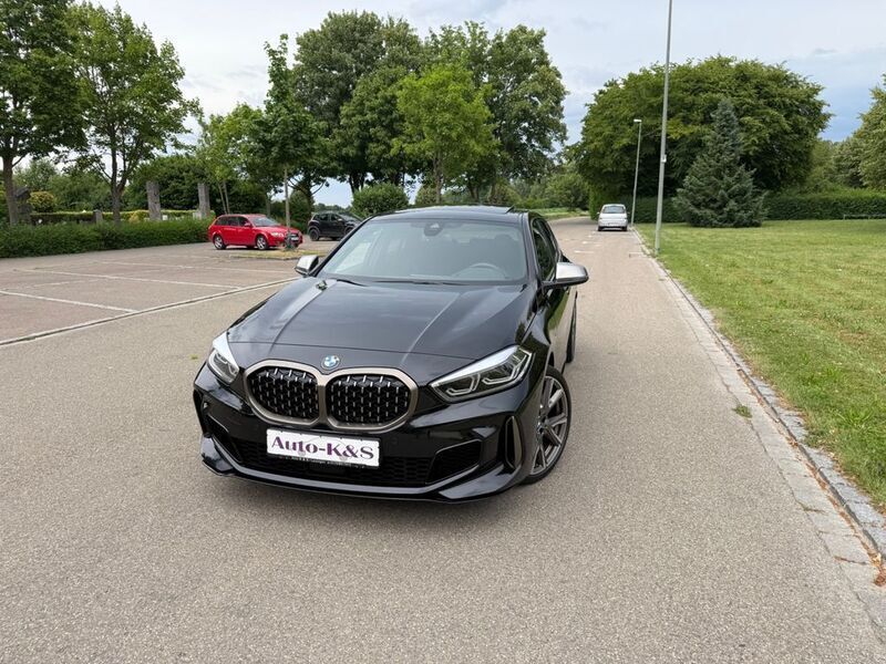 Schwarz Gebraucht 2019 BMW M135 Performance Kleinwagen | 31.500 € (Fairer Preis) - Bild 1/4
