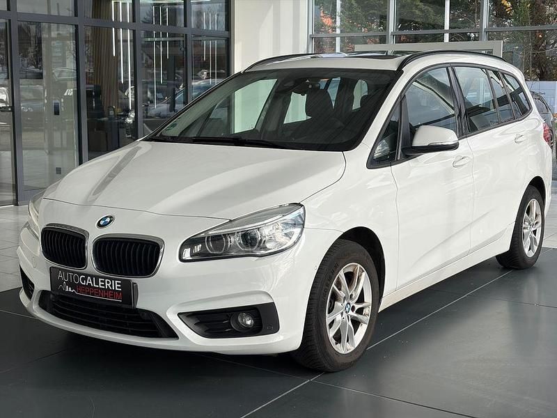 Weiß Gebraucht 2017 BMW 218 Gran Tourer Advantage Van / Kleinbus | 7.900 € (Fairer Preis) - Bild 1/4