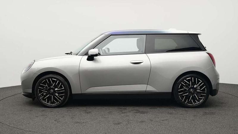 Gebraucht Mini Cooper Favoured 135 kW (184 PS) 2025 Grau Kleinwagen