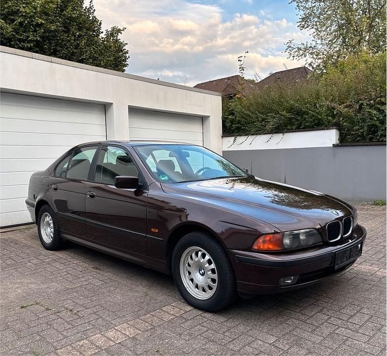 Braun Gebraucht 1997 BMW 523 Limousine | 3.800 € (Etwas zu teuer) - Bild 1/4