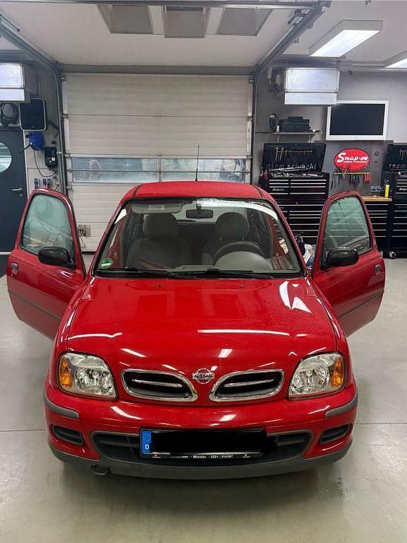 Rot Gebraucht 2000 Nissan Micra Comfort Kleinwagen | 1.390 € (Fairer Preis) - Bild 1/4