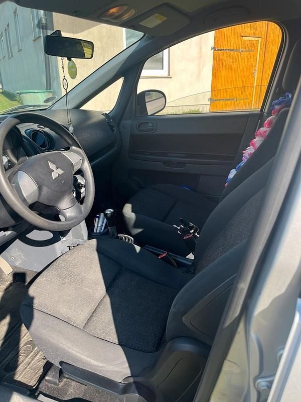 Silber Gebraucht 2009 Mitsubishi Colt Kombi | 2.500 € (Teuer) - Bild 1/4