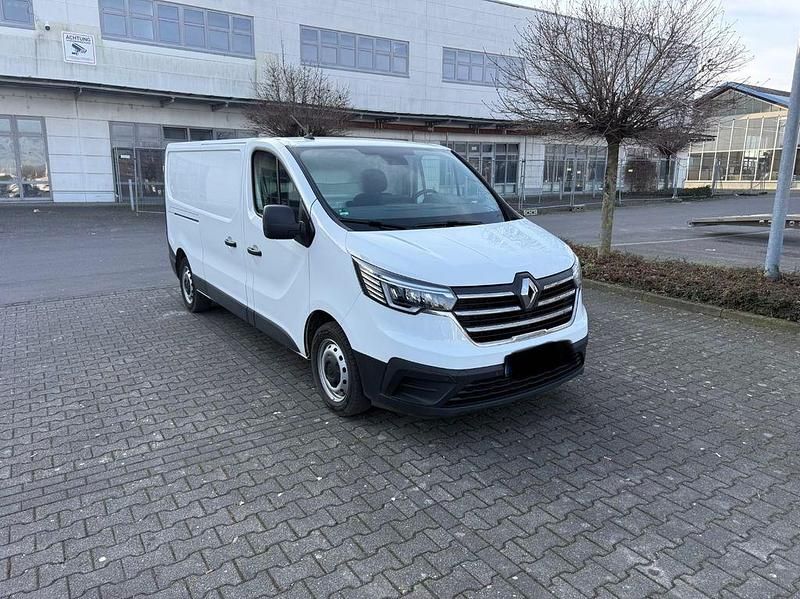 Gebraucht Renault Trafic 110 PS (80 kW) 2022 Weiß Van / Kleinbus