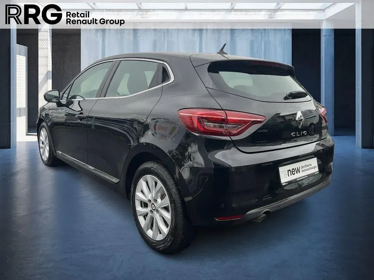 Gebraucht Renault Clio Intens 91 PS (66 kW) 2022 Sternen schwarz Kleinwagen
