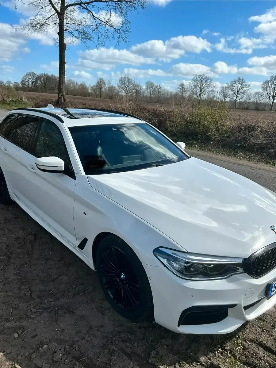 Gebraucht BMW 530 265 PS (194 kW) 2019 Weiß Kombi