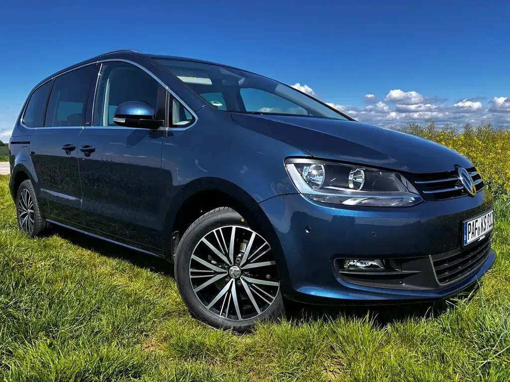 Gebraucht VW Sharan Allstar 150 PS (110 kW) 2016 Blau Van / Kleinbus