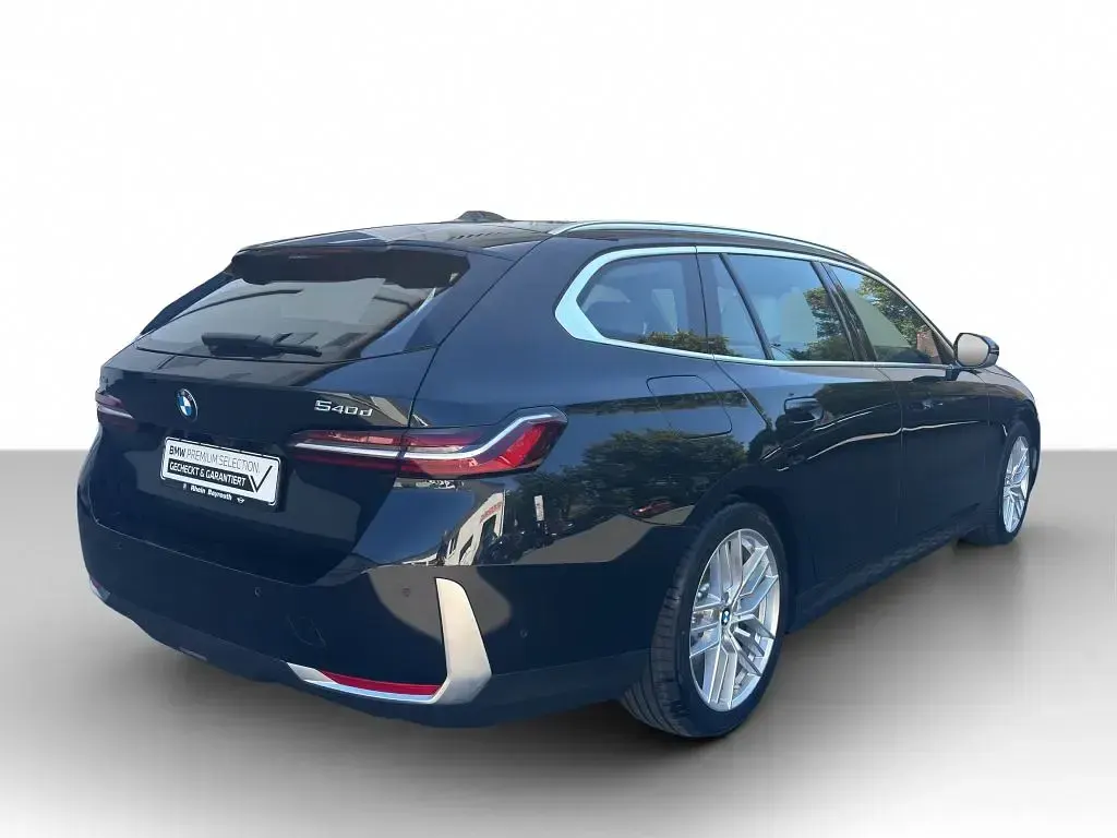 Gebraucht BMW 540 Sport Line 286 PS (210 kW) 2025 Schwarz Kombi