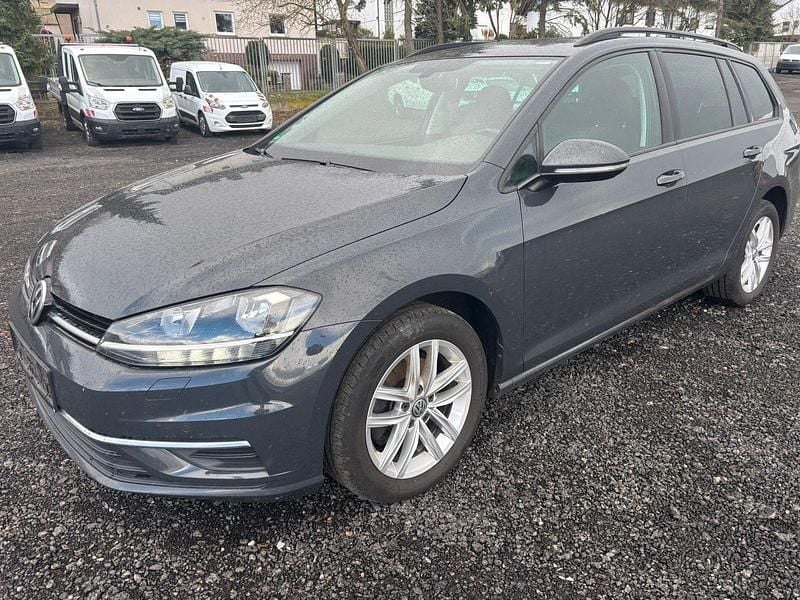 Gebraucht VW Golf VII 116 PS (85 kW) 2019 Grau Kombi