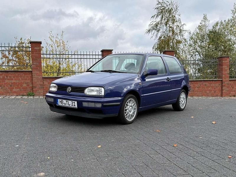 Gebraucht VW Golf III 75 PS (55 kW) 1997 Blau Limousine