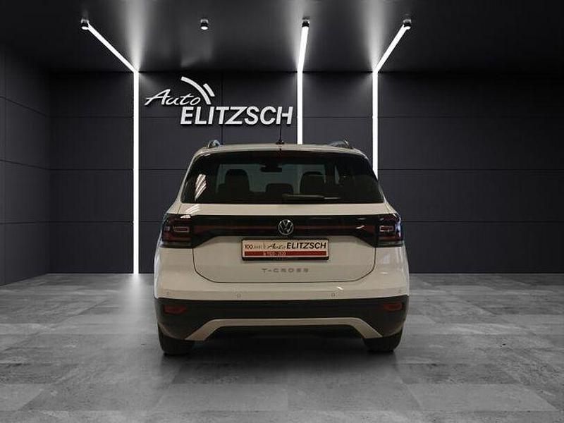 Gebraucht VW T-Cross Move 95 PS (69 kW) 2023 Pure white SUV