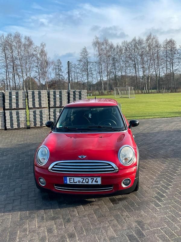 Rot Gebraucht 2008 Mini ONE Kleinwagen | 5.000 € - Bild 1/4