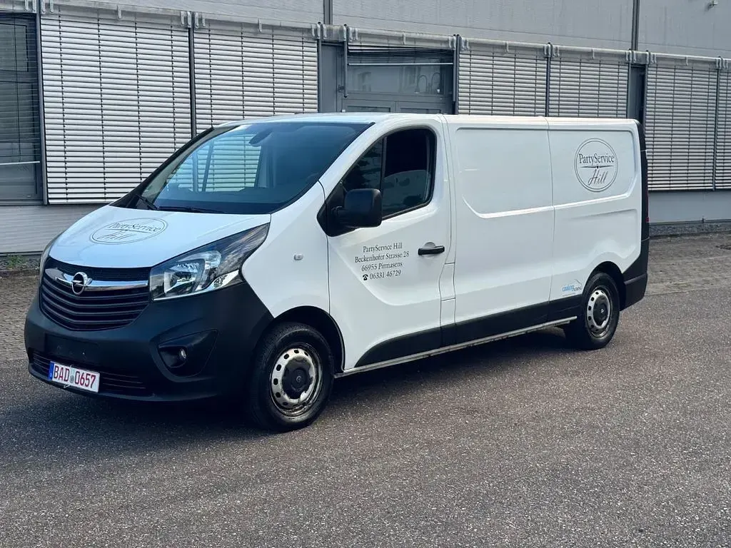 Gebraucht Opel Vivaro 95 PS (69 kW) 2018 Weiß Van / Kleinbus