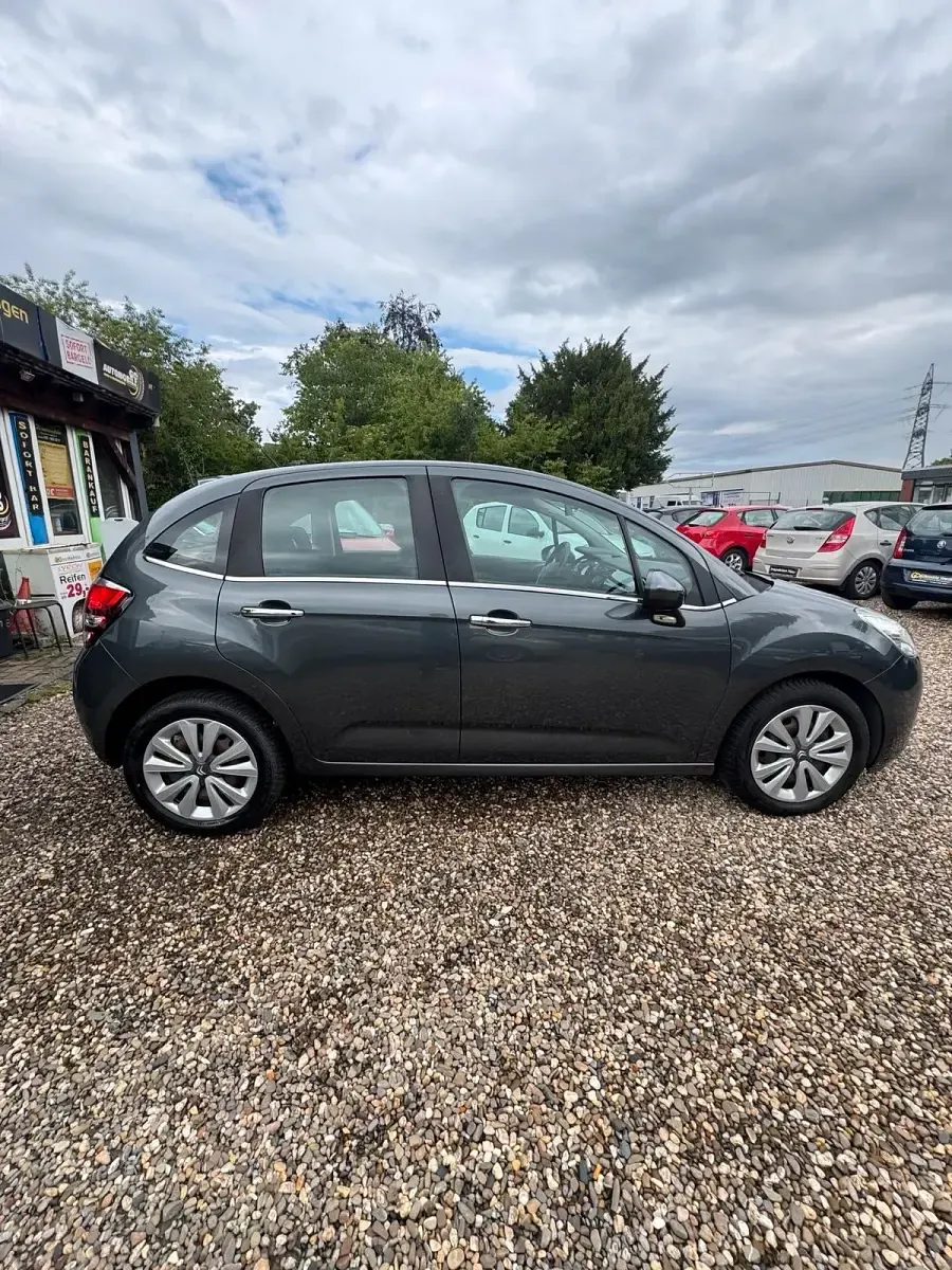 Gebraucht Citroën C3 68 PS (50 kW) 2016 Grau Limousine