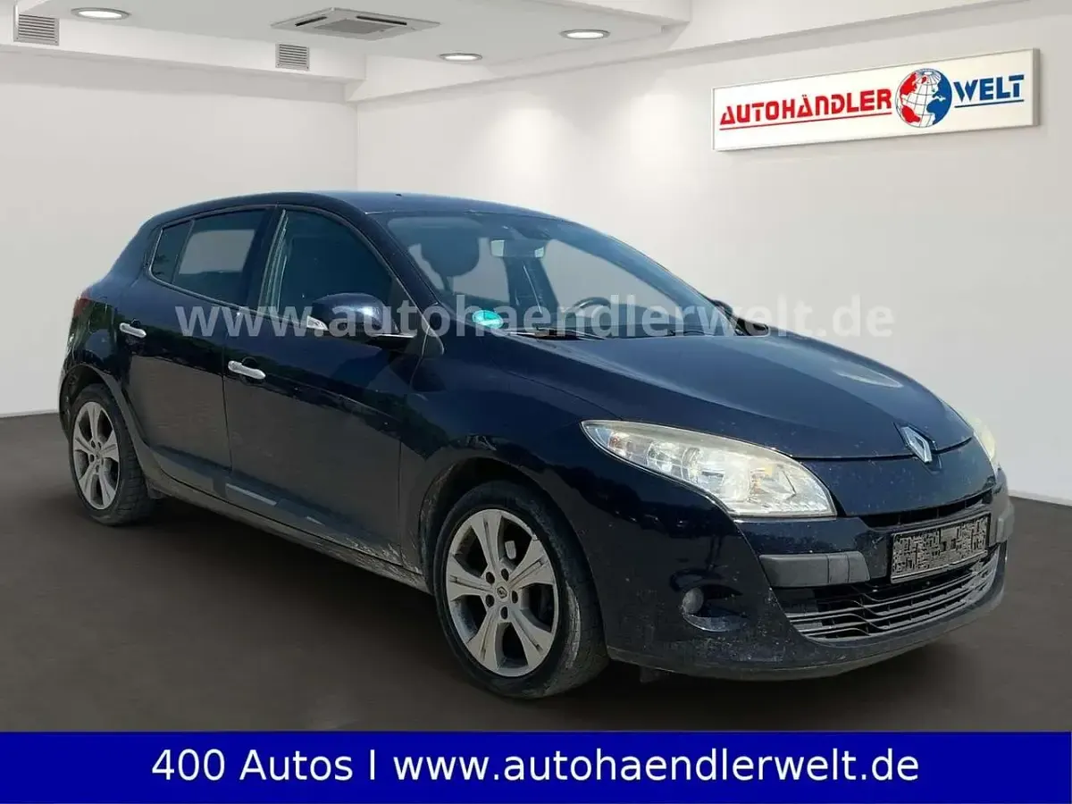 Gebraucht Renault Mégane III Dynamique 110 PS (80 kW) 2009 Grau Limousine