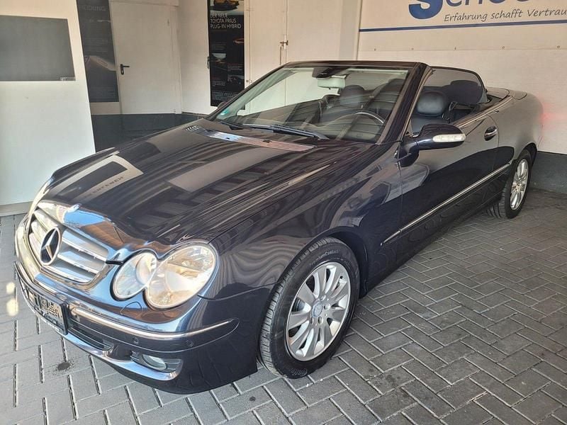 Gebraucht Mercedes CLK200 184 PS (135 kW) 2008 Schwarz Cabrio