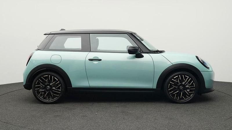 Gebraucht Mini Cooper Favoured 114 kW (156 PS) 2025 Grün Kleinwagen
