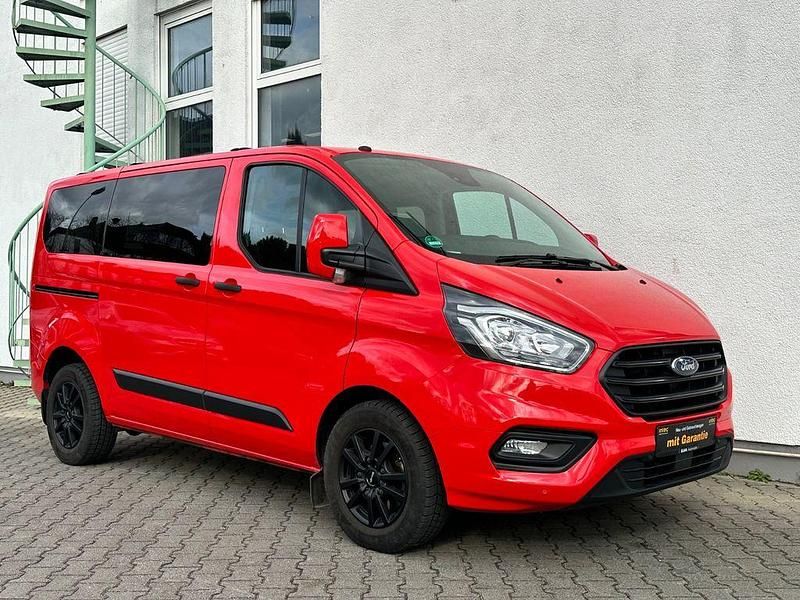 Gebraucht Ford Transit Custom Trend 131 PS (96 kW) 2019 Rot Van / Kleinbus