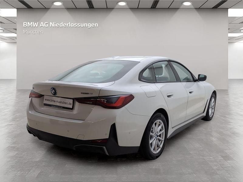 Gebraucht BMW i4 210 kW (286 PS) 2023 Weiß Limousine