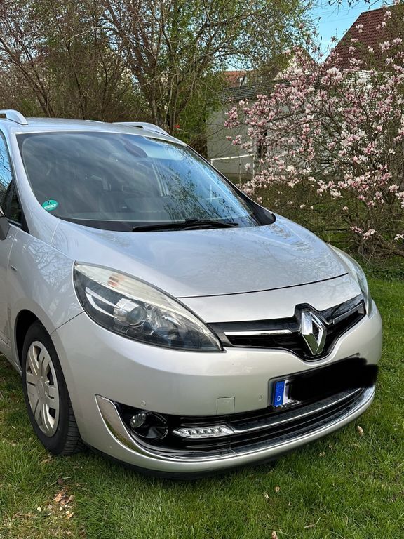 Silber Gebraucht 2013 Renault Scénic III Bose Edition Van / Kleinbus | 4.500 € (Guter Preis) - Bild 1/4