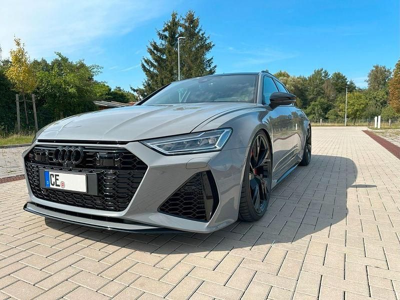 Grau Gebraucht 2023 Audi RS6 Ambiente Kombi | 107.980 € (Superpreis) - Bild 1/4