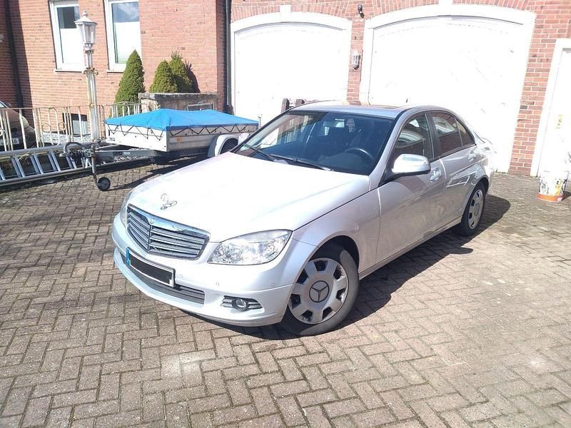 Gebraucht Mercedes C180 Elegance 156 PS (114 kW) 2008 Silber Limousine