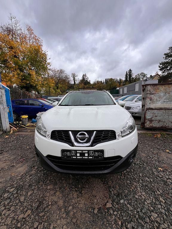Weiß Gebraucht 2013 Nissan Qashqai 360º SUV | 8.499 € (Fairer Preis) - Bild 1/4