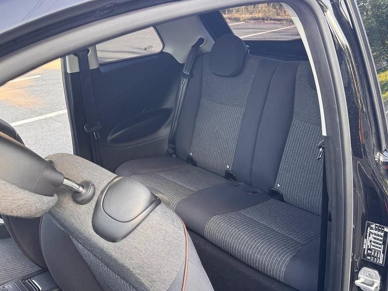 Gebraucht Fiat 500e Icon 86 kW (118 PS) 2023 Schwarz Kleinwagen