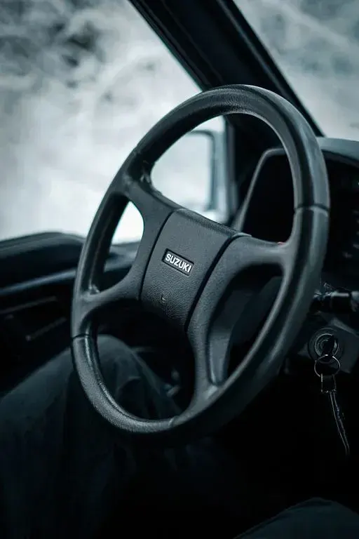 Używany Suzuki Vitara 80 KM (58 kW) 1993 Szary Kabriolet