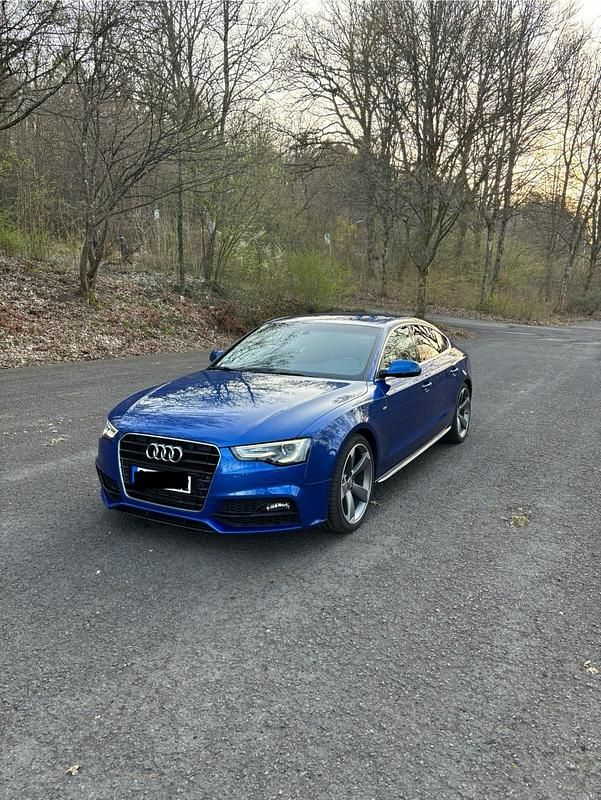 Blau Gebraucht 2015 Audi A5 Sportback S-Line Limousine | 12.500 € (Guter Preis) - Bild 1/4