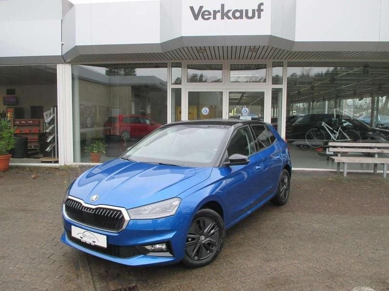 Gebraucht Skoda Fabia Style 95 PS (69 kW) 2024 Racebluemetallic/dach schwarz Kleinwagen