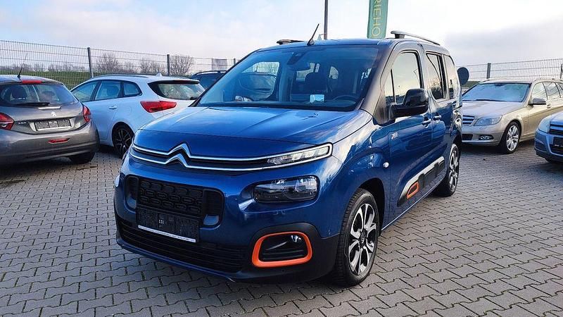 Blau Gebraucht 2020 Citroën Berlingo XTR Van / Kleinbus | 17.990 € (Fairer Preis) - Bild 1/4