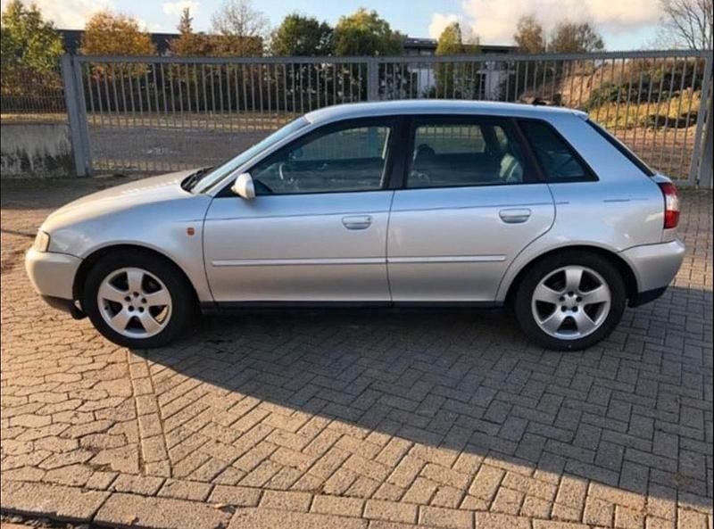 Gebraucht Audi A3 110 PS (80 kW) 1999 Silber Kleinwagen