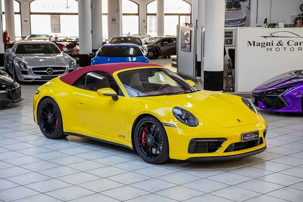 Gebraucht Porsche 911 Carrera 4 Cabriolet 480 PS (353 kW) 2021 Gelb Cabrio