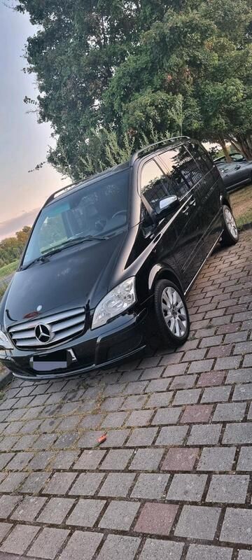 Schwarz Gebraucht 2011 Mercedes Viano Edition Van / Kleinbus | 9.500 € (Superpreis) - Bild 1/4