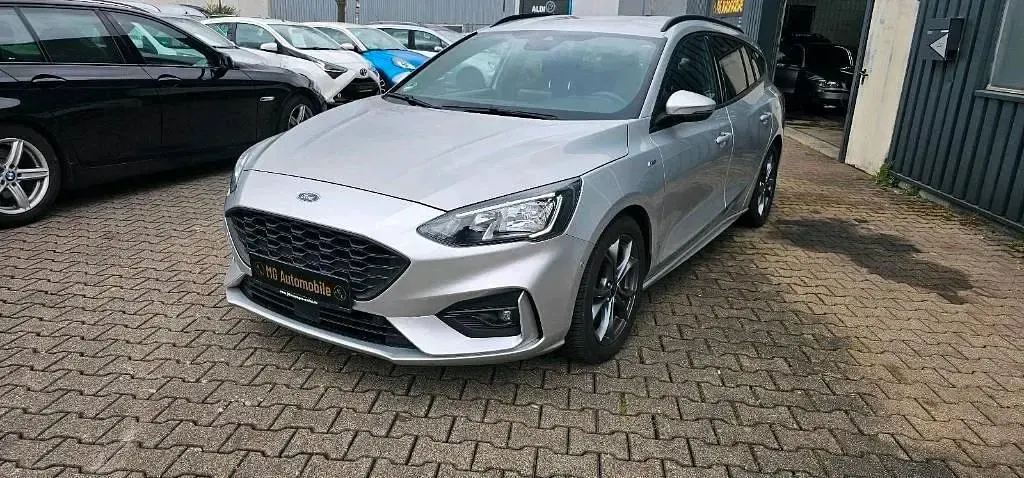 Używany Ford Focus ST-Line 150 KM (110 kW) 2020 Srebrny Kombi