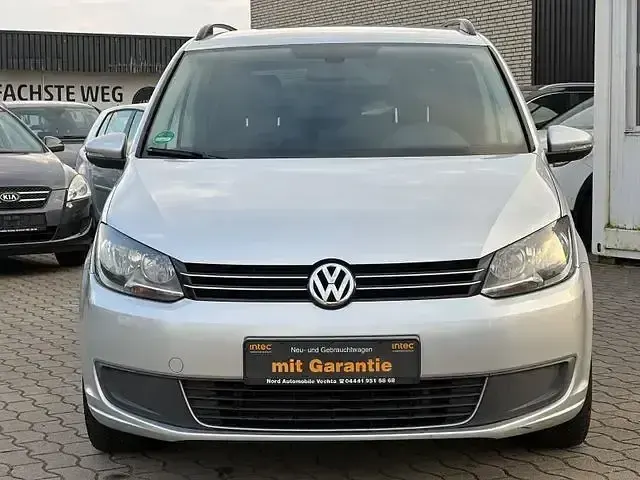 Gebraucht VW Touran Comfortline 140 PS (102 kW) 2011 Silber Van / Kleinbus