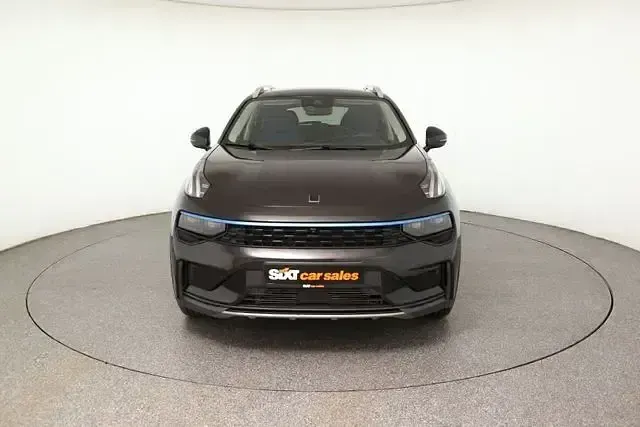 Second-hand Lynk & Co 01 197 CP (144 kW) 2022 Negru SUV