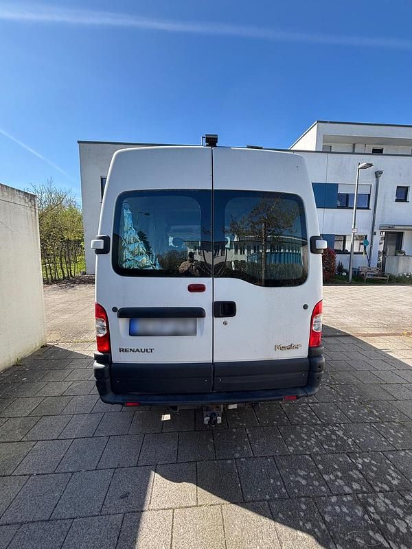 Second-hand Renault Master Basis 101 CP (74 kW) 2009 Alb Pickup